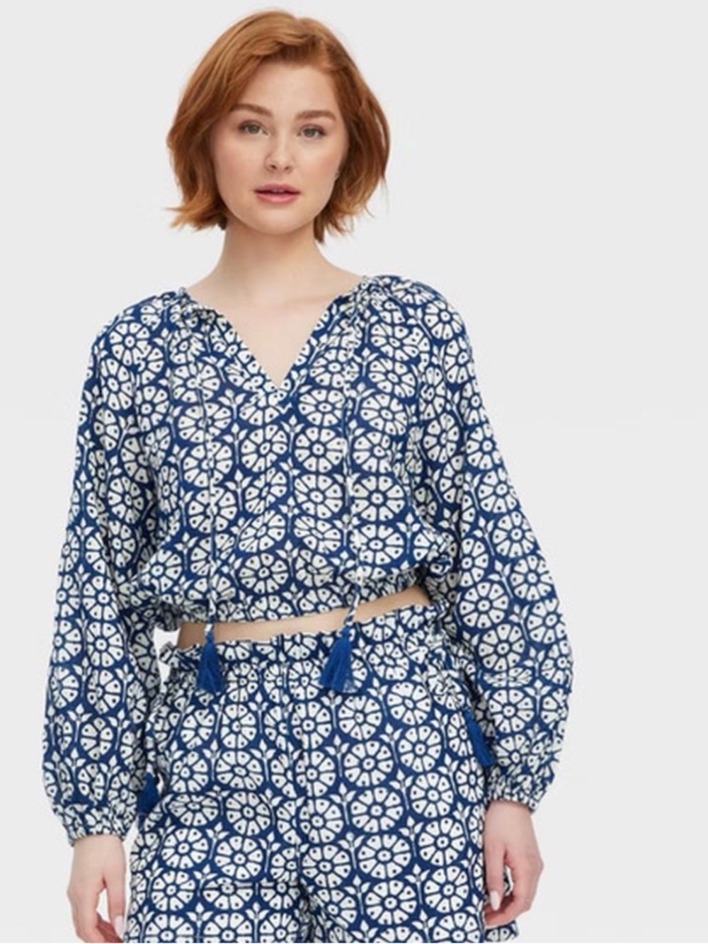 Roller Rabbit Blue and White Printed V-Neck Peasant Blouse